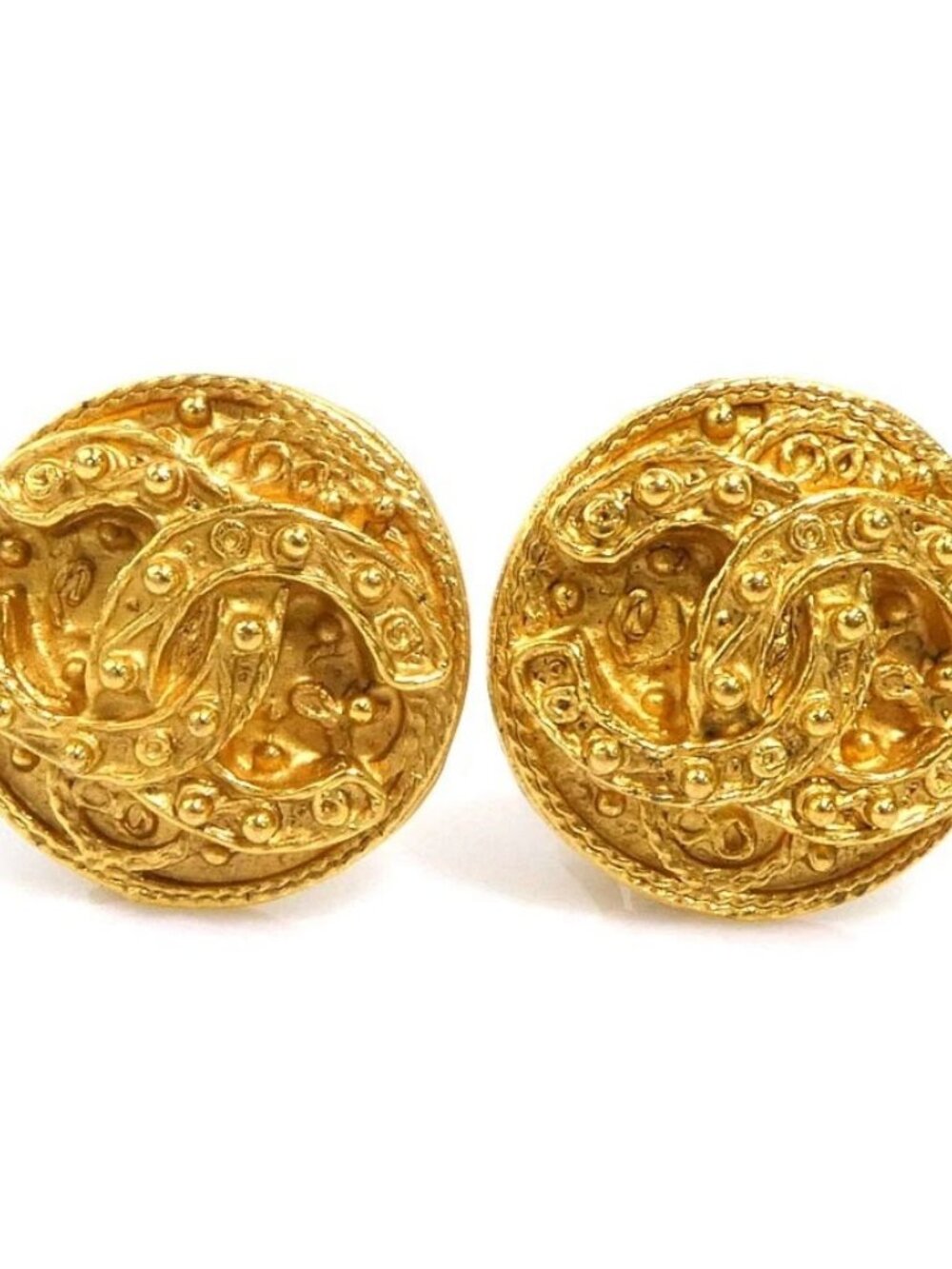 CHANEL Vintage CC Logo Clip on Earrings Gold Metal -